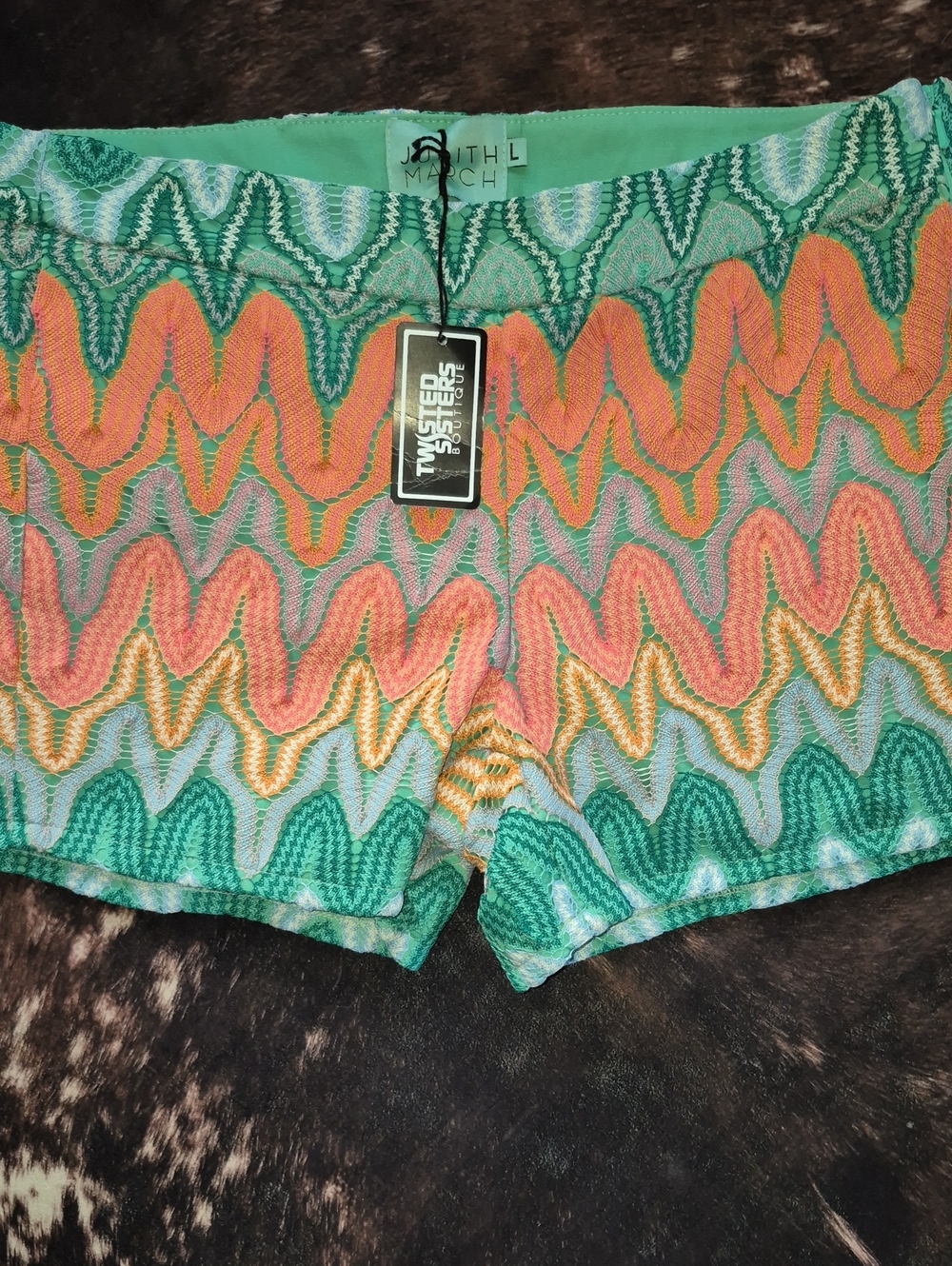 Judith March Wave-Pattern Bike Shorts - Green & Orange